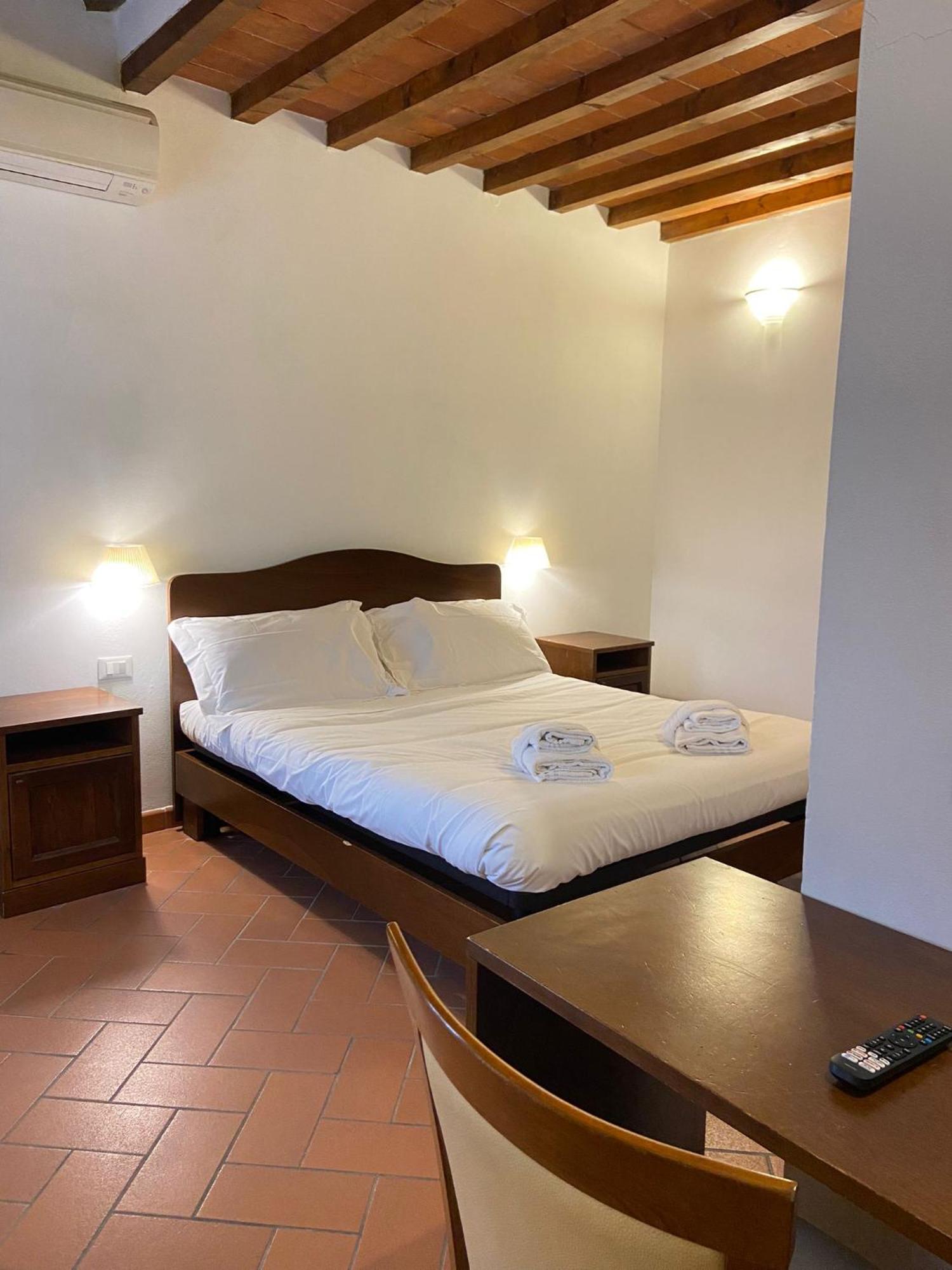 לינה וארוחת בוקר פירנצה Casale Dei Cento Acri מראה חיצוני תמונה